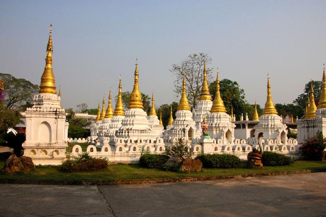 Wat Chedi Sao